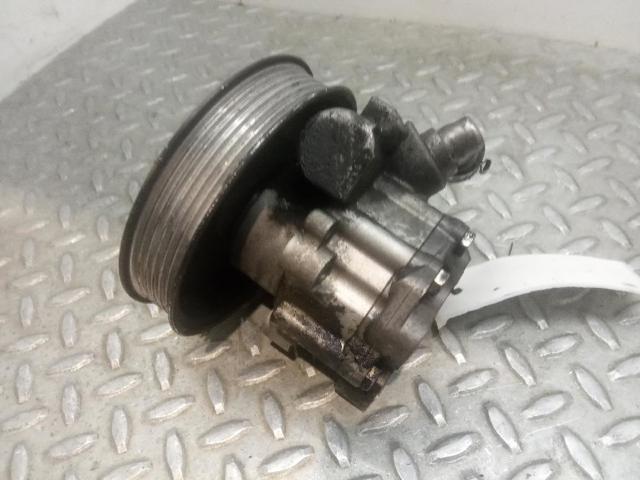 VAG 4F0145155A Bomba de dirección comprar Barcelona