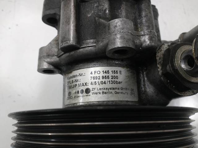 4F0145155E Bomba de dirección asistida  comprar en Pontevedra