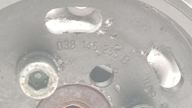 4F0145155E Bomba de dirección comprar Almería