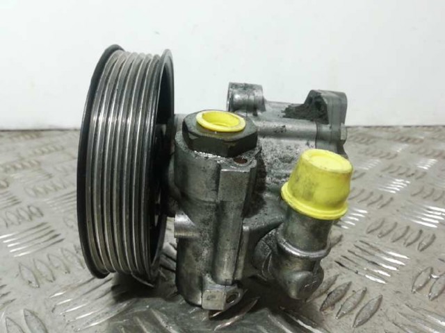 4F0145155E Bomba de dirección  en stock Granada