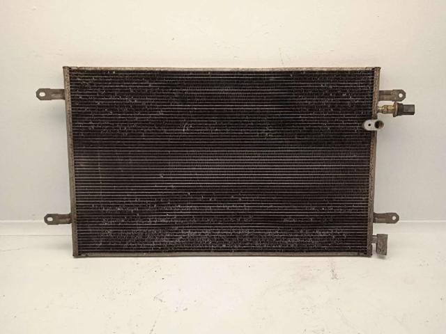 4F0260401E VAG Condensador aire acondicionado  en stock Córdoba