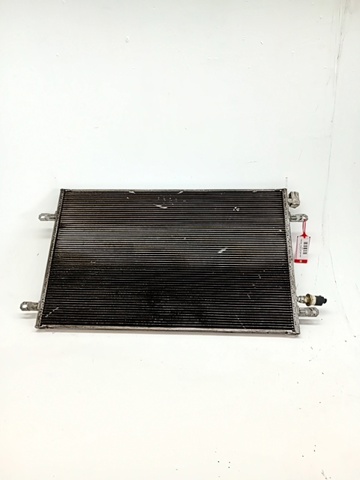 VAG 4F0260403P Condensador aire acondicionado  en stock Terrassa