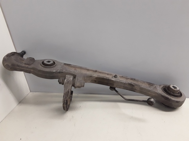 4F0407151 VAG Brazo inferior izquierdo/derecho de suspensión delantera  en stock Gandía