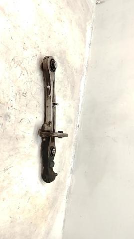 4F0407151A VAG Brazo inferior izquierdo/derecho de suspensión delantera  disponible Vigo