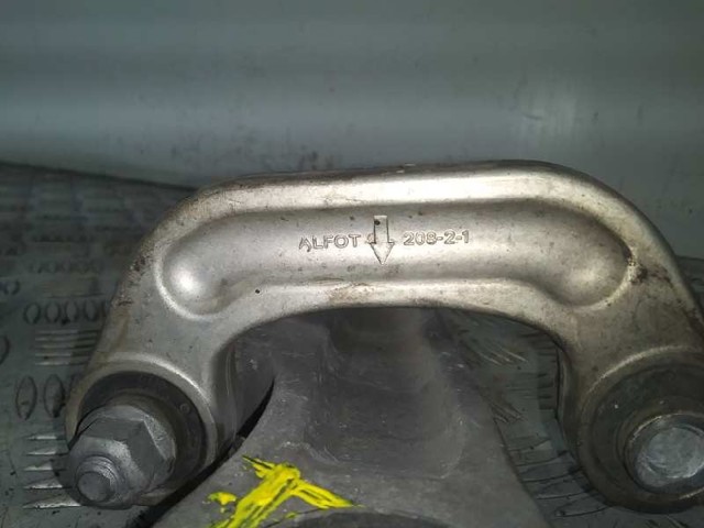 4F0407151A Brazo inferior izquierdo/derecho de suspensión delantera  disponible Utrera