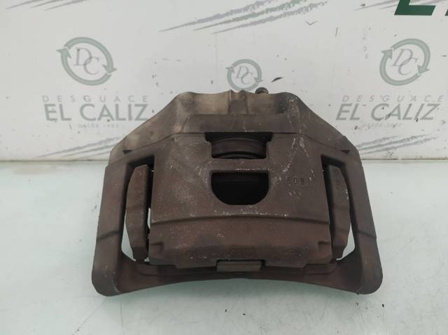 4F0615124 VAG Pinza de freno delantera derecha  en stock Huelva