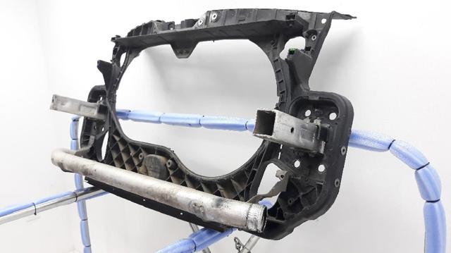 4F0805594D Panel de soporte del radiador y montaje de faros  disponible Málaga