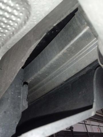 VAG 4F0807313D Refuerzo parachoques trasero  en stock Valencia