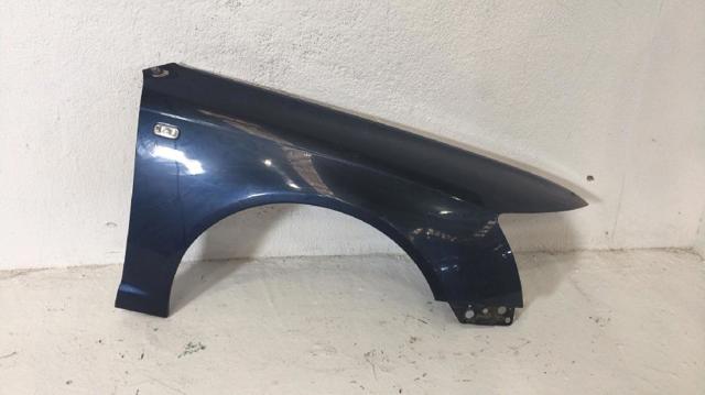 VAG 4F0821104A Aleta  en stock Terrassa
