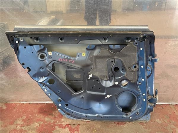 4F0833051G Puerta trasera izquierda  en stock Granada