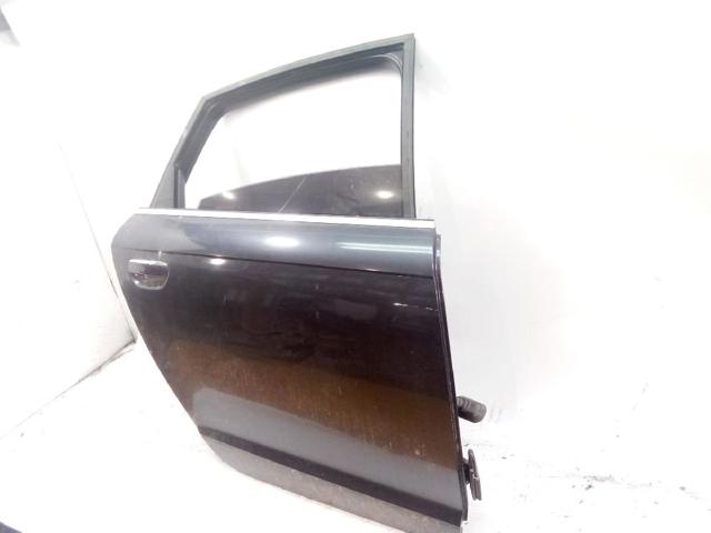 4F0833052G Puerta trasera derecha  en stock Sabadell