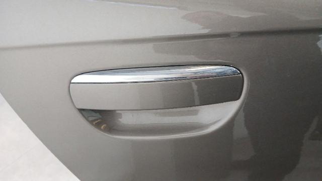 VAG 4F0837208B Manija exterior derecha de puerta delantera  disponible Lugo