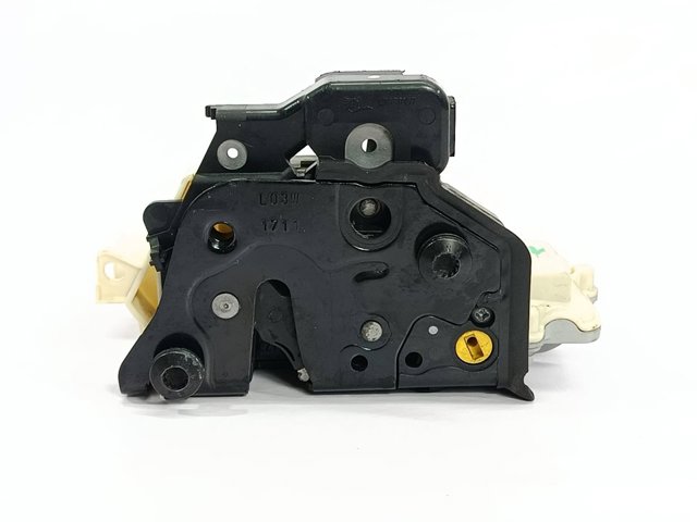 4F0839015 VAG Cerradura de puerta trasera izquierda  en stock Huelva