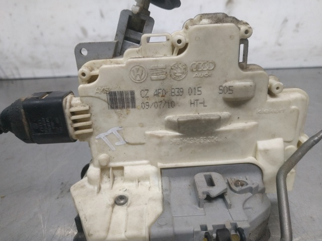 4F0839015 VAG