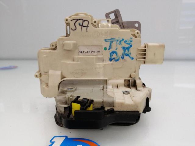 4F0839016 Cerradura de la puerta trasera derecha  comprar en Zaragoza