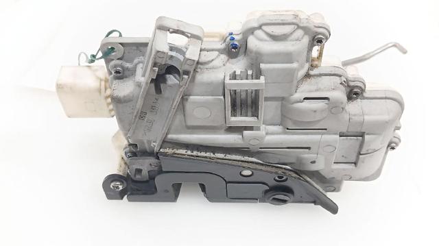 4F0839016 VAG Cerradura de la puerta trasera derecha comprar Bilbao