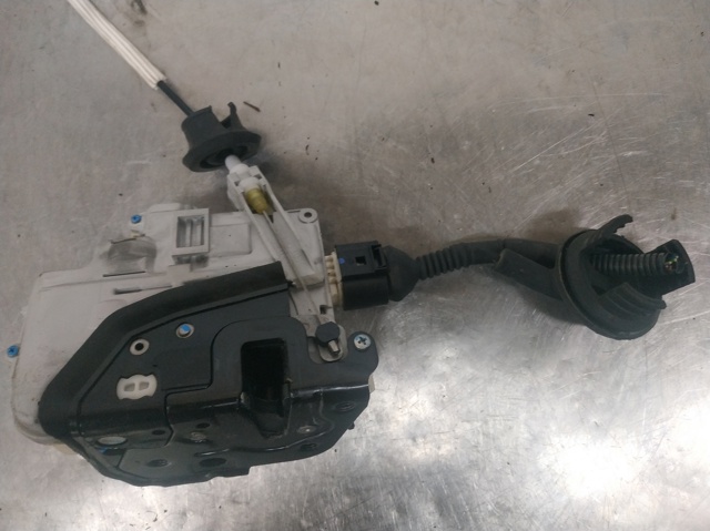 VAG 4F0839016 Cerradura de la puerta trasera derecha  comprar en Albacete