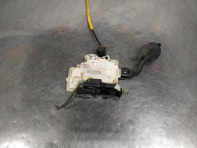 4F0839016 Cerradura de la puerta trasera derecha  comprar en Reus