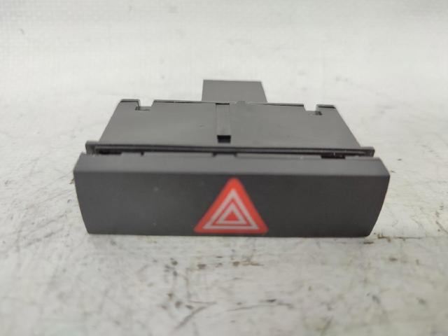 4F0941509 Boton de luz de emergencía  en stock Sabadell