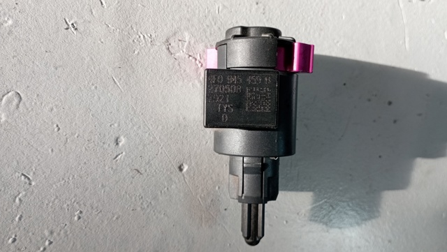 4F0945459B Interruptor de luz de freno  disponible Burgos