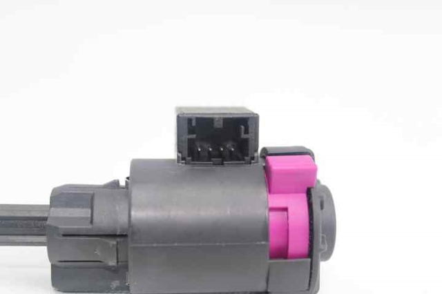 4F0945459B Interruptor de luz de freno comprar Sevilla