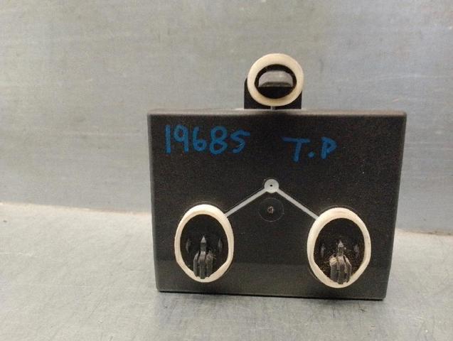 4F0959794E Módulo de confort de la puerta trasera  disponible Burgos