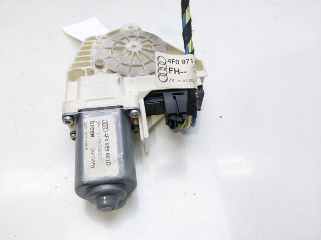4F0959801D VAG Motor del elevalunas de la puerta delantera izquierda  disponible Vigo