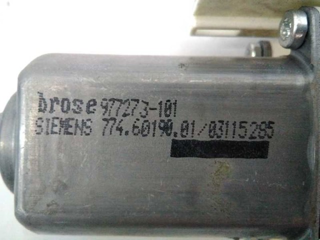 4F0959801D Motor del elevalunas de la puerta delantera izquierda  disponible Burgos