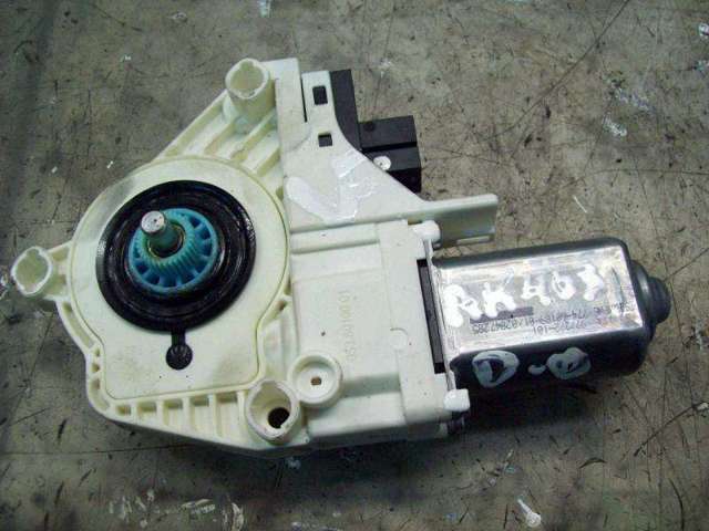 4F0959802D Motor del elevalunas de la puerta delantera derecha comprar Almería