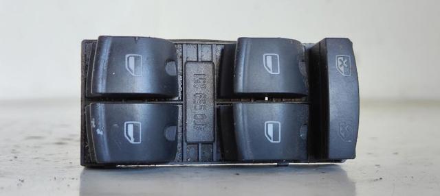 4F0959851 Interruptor de elevalunas delantera izquierda  en stock Castellón