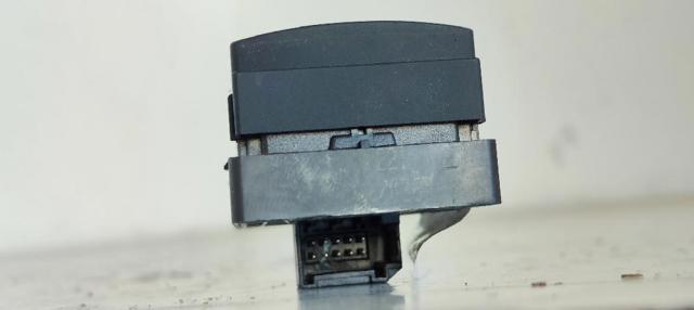 4F0959851 VAG Interruptor de elevalunas delantera izquierda comprar Madrid