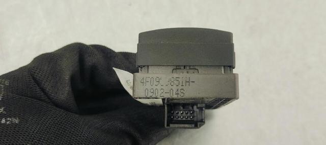 4F0959851H Interruptor de elevalunas delantera izquierda  en stock Sabadell