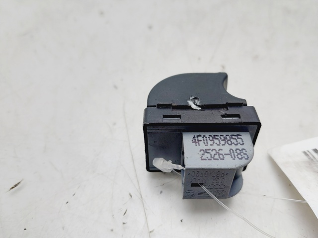 4F0959855 Botón de encendido del motor del elevalunas delantero derecho  comprar en Reus