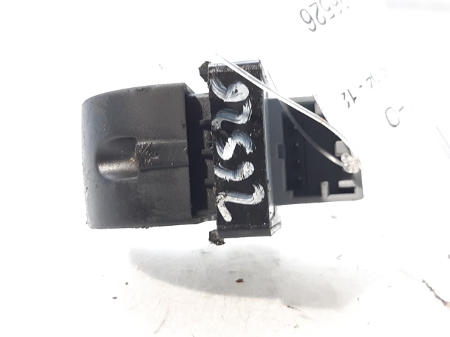 4F0959855 Botón de encendido del motor del elevalunas delantero derecho  disponible Málaga
