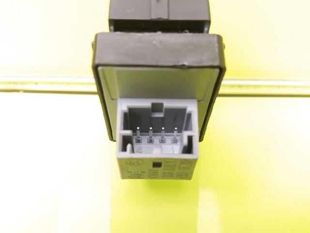 4F0959855A VAG Botón de elevalunas delantero derecho comprar Bilbao