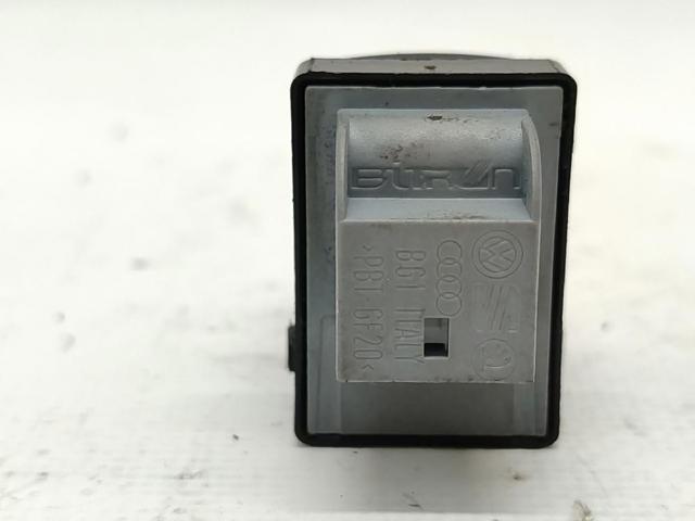 4F0959855A5PR Botón de encendido del motor del elevalunas delantero derecho  disponible Málaga