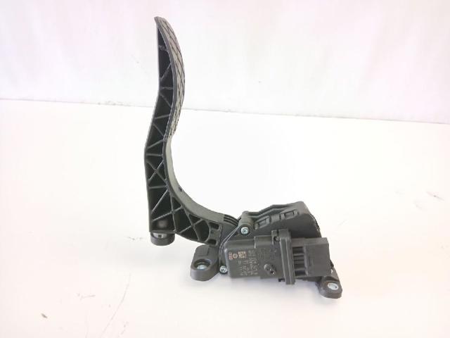 4F1723523B Pedal del acelerador  en stock Castellón