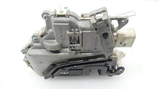 4F1837015G Cerradura de puerta delantera izquierda  disponible Utrera