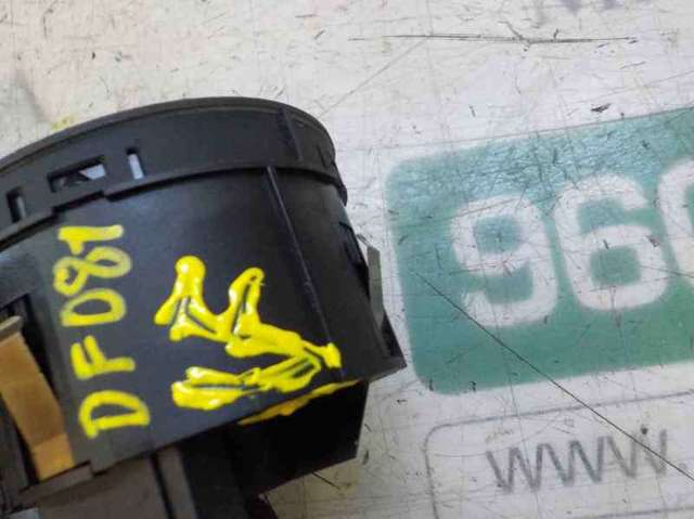 VAG 4F1941531E5PR Interruptor de luces en el tablero  disponible Valladolid