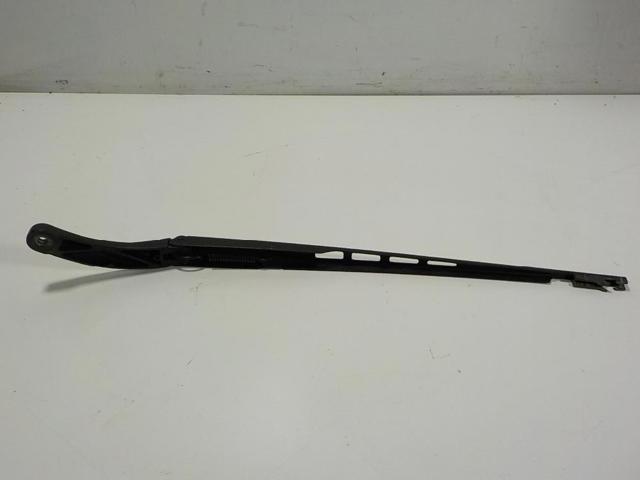 VAG 4F1955408B Brazo del limpiaparabrisas  en stock Valencia