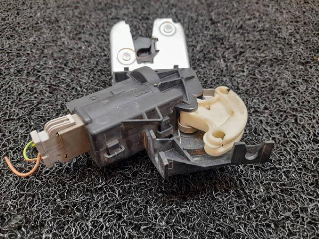 VAG 4F5827505B Cerradura de maletero comprar Tarragona