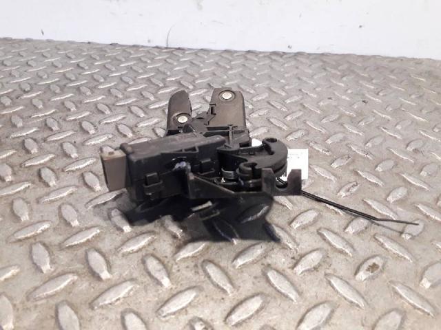 4F5827505C Cerradura de tapa de maletero  disponible Málaga