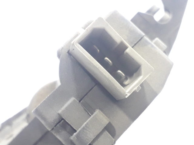 4F5827505C VAG Cerradura de maletero comprar Madrid