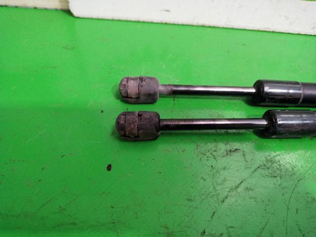 VAG 4F5827552B Amortiguador maletero  en stock Salamanca