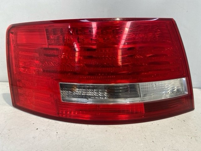 VAG 4F5945095N Piloto trasero exterior izquierdo  en stock Salamanca