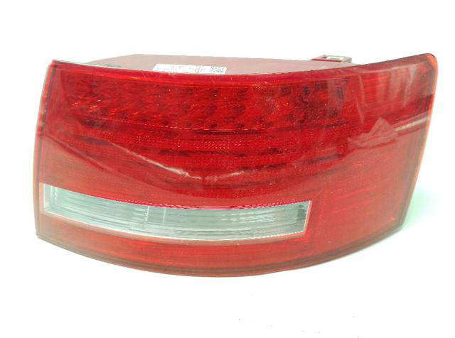 4F5945096N Piloto trasero exterior derecho  disponible Málaga