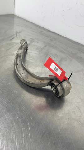 Brazo inferior derecho de la suspensión delantera 4G0407696 VAG