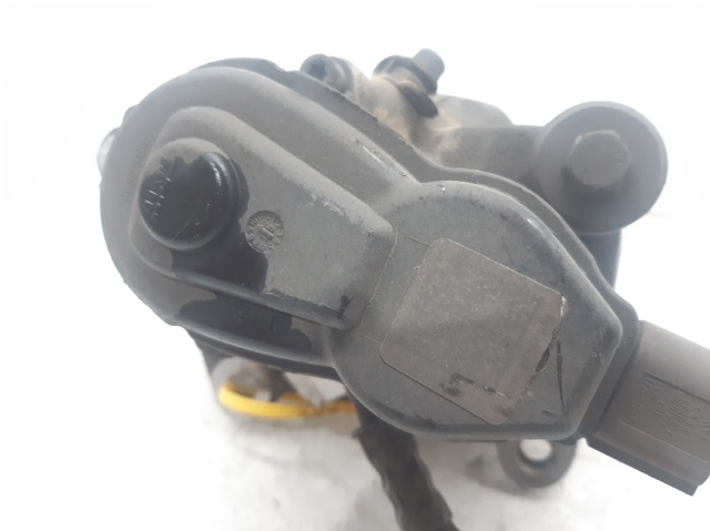4G0615404 Pinza de freno trasera derecha  en stock Granada