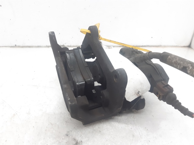 4G0615404 Pinza de freno trasera derecha  en stock Castellón