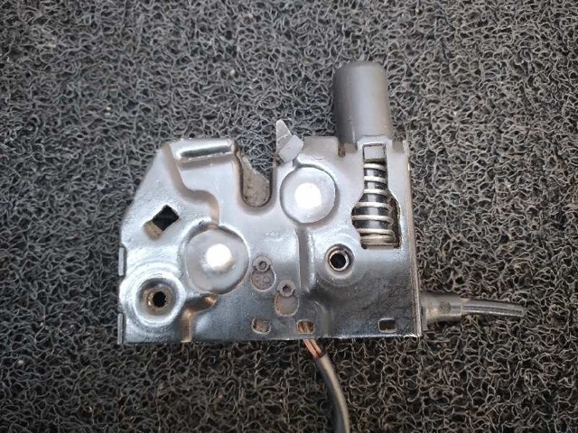 4G0823509D VAG Cerradura de capó  en stock Gandía